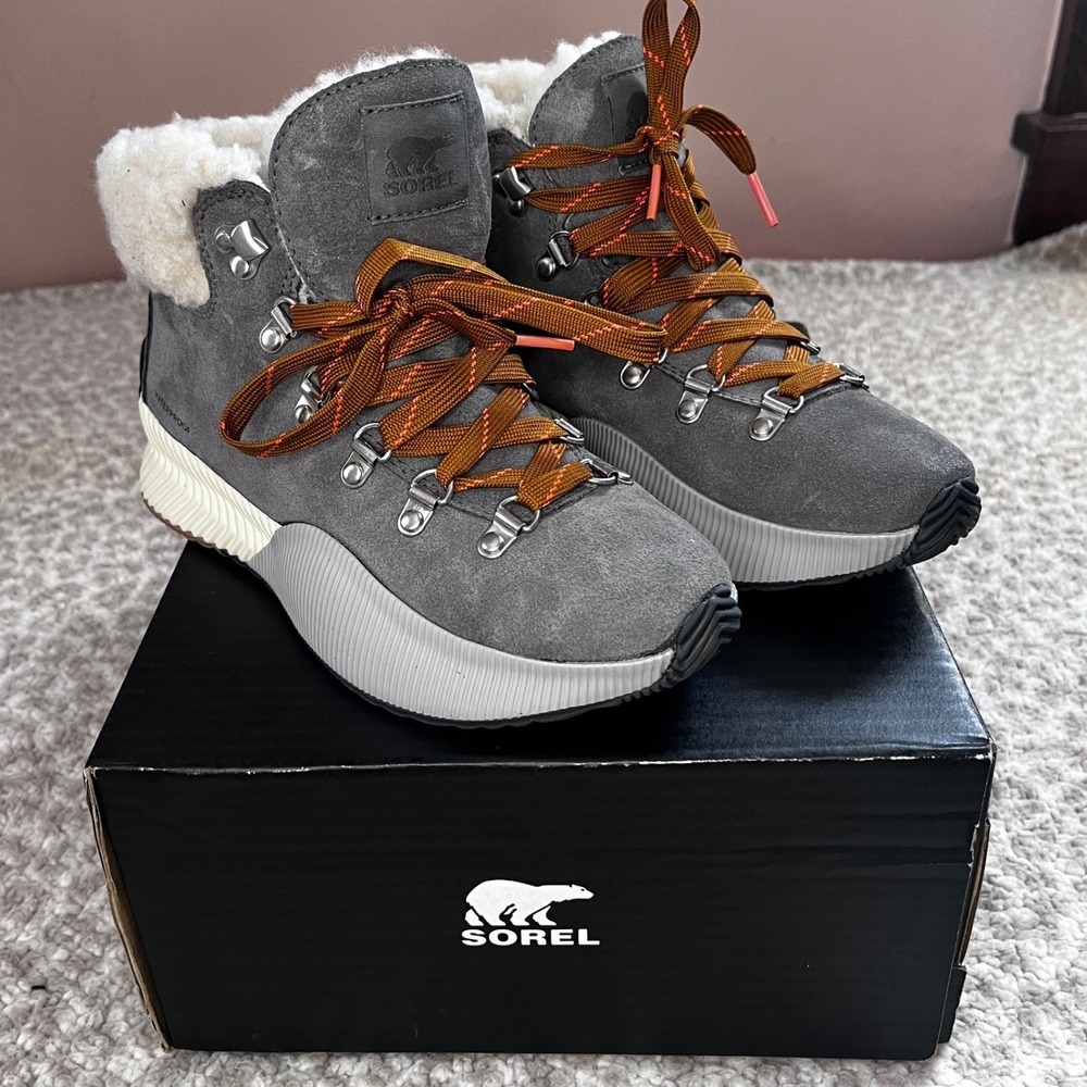NWT Sorel Out‎ N About III Conquest Boots Quarry Fawn Waterproof Women 7.5